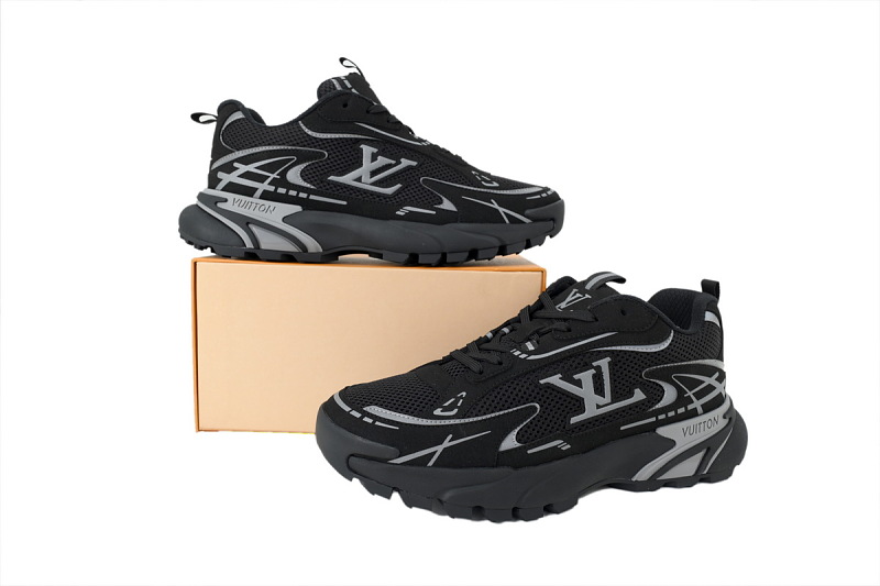 【DA0YJ】黑色 路易威登 LV休闲时尚跑鞋 Louis Vuitton Tatic Runner Sneaker "Black"