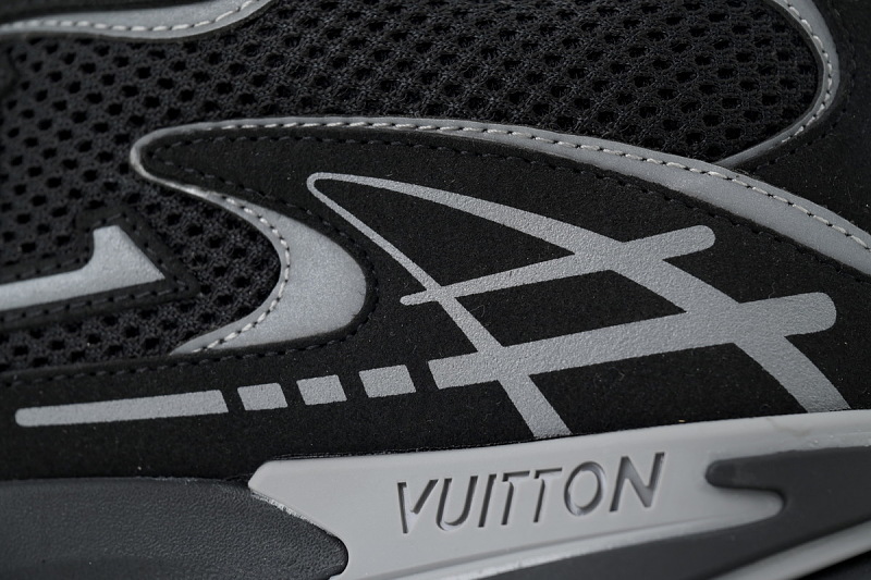 【DA0YJ】黑色 路易威登 LV休闲时尚跑鞋 Louis Vuitton Tatic Runner Sneaker "Black"