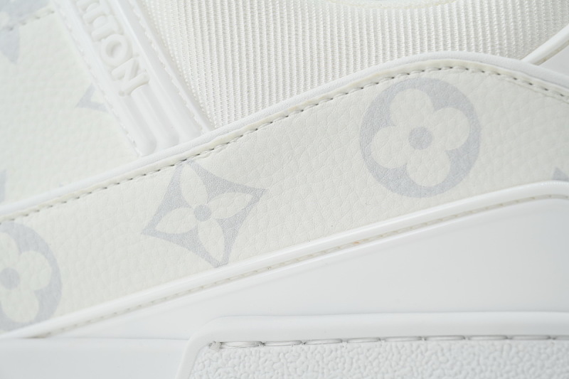【FA5ET】新款白印 路易威登 顶级芯片版LV休闲板鞋 Louis Vuitton Sneakers White