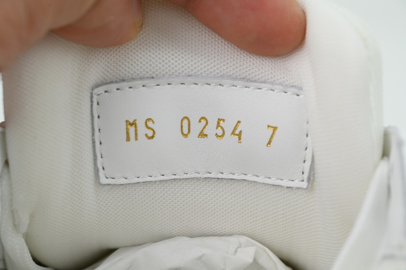 【FA5ET】新款白印 路易威登 顶级芯片版LV休闲板鞋 Louis Vuitton Sneakers White