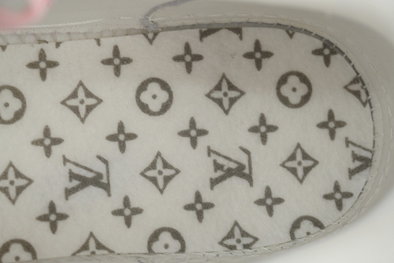 yupoo_294247_2f4cd68b.jpg 【FA5ET】粉色 路易威登 顶级芯片版LV休闲板鞋 LOUIS VUITTON Pink
