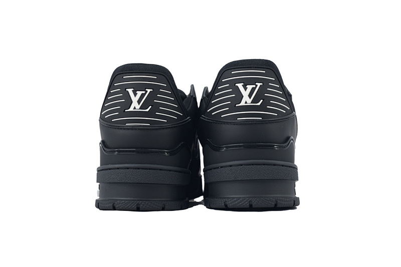 yupoo_294321_ab857392.jpg 【FA5ET】黑武士 路易威登 顶级芯片版LV休闲板鞋 LOUIS VUITTON Black Warrior