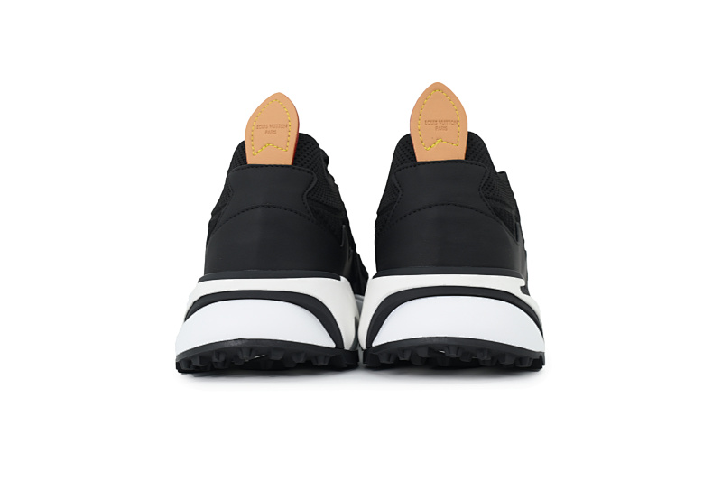 yupoo_294882_700efe2c.jpg 【CA3ET】黑白 路易威登 LV生活休闲轻跑鞋 Louis Vuitton Black And White