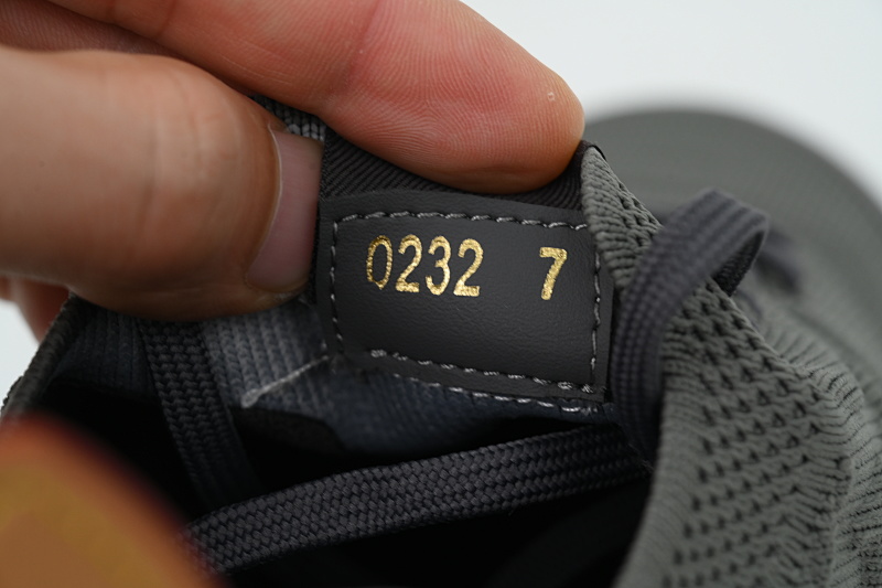 yupoo_294903_9443013a.jpg 【CA3ET】灰白 路易威登 LV生活休闲轻跑鞋 Louis Vuitton Grayish White