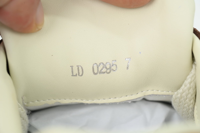 【DA0AP】咖色 路易威登 圆头系带板鞋 LOUIS VUITTON Brown