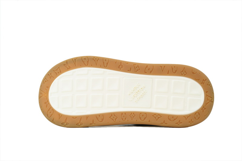 【DA0AP】咖色 路易威登 圆头系带板鞋 LOUIS VUITTON Brown
