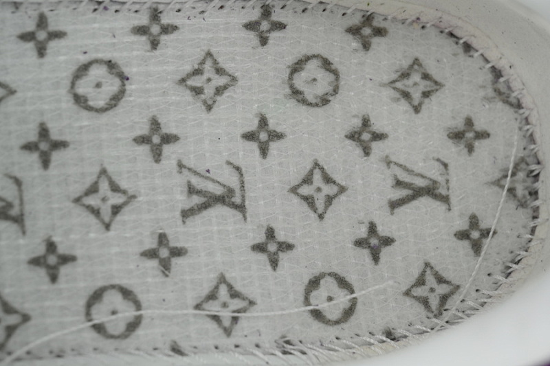【DA0AP】紫色 路易威登 圆头系带板鞋 LOUIS VUITTON Purple