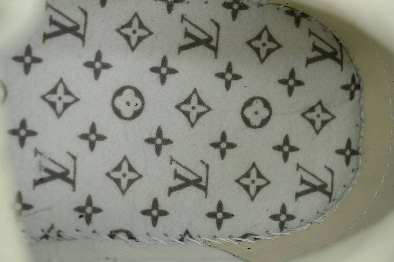 【DA0AP】黑色 路易威登 圆头系带板鞋 LOUIS VUITTON Black