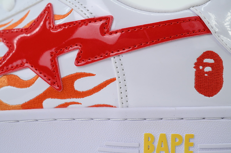 【AD1BP】白红刺绣 跑量款芭比猿猴低帮板鞋 OZXSHM309911R A Bathing Ape white red