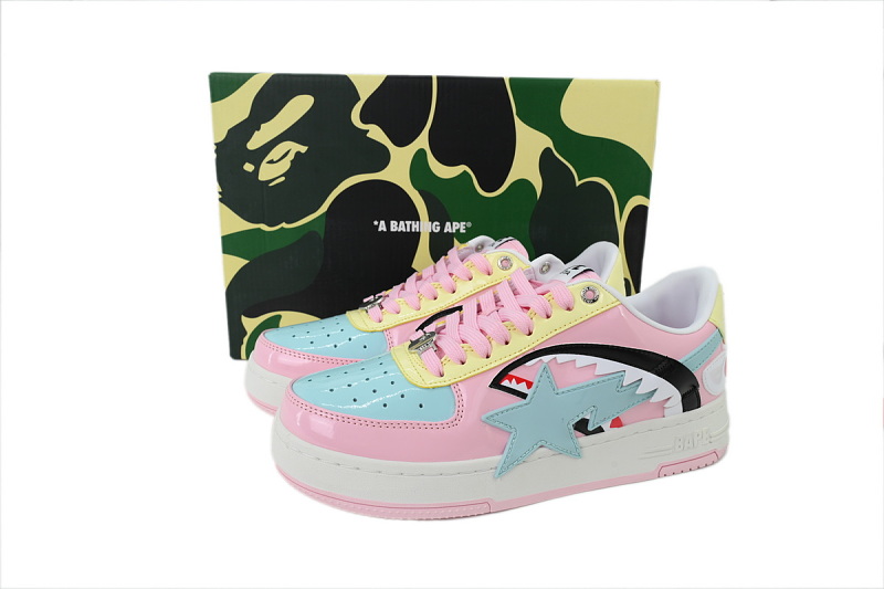【AD1BP】沙鱼二代粉红 跑量款芭比猿猴低帮板鞋 OZXSHM309911R A Bathing Ape pink