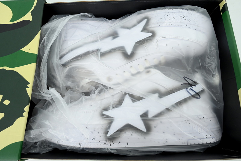 【AD1BP】白色涂鸦 跑量款芭比猿猴低帮板鞋 OZXSHM310911Q A Bathing Ape  White graffiti