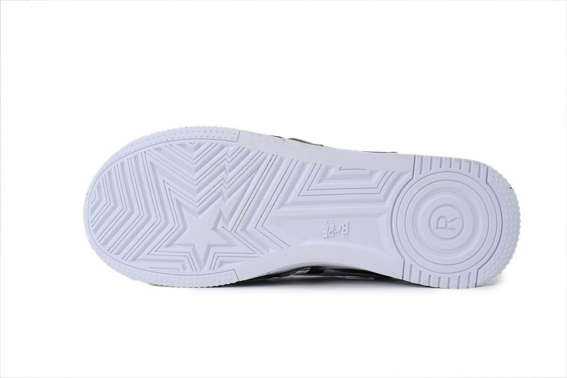 【AD1BP】白色涂鸦 跑量款芭比猿猴低帮板鞋 OZXSHM310911Q A Bathing Ape  White graffiti