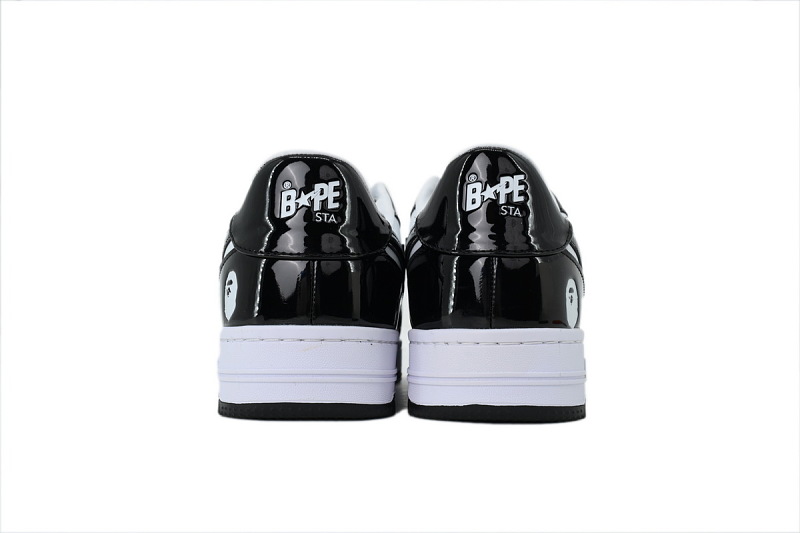 【AD1BP】黑白星 跑量款芭比猿猴低帮板鞋 1L80-191-305 A BATHING APE BAPE Black and White