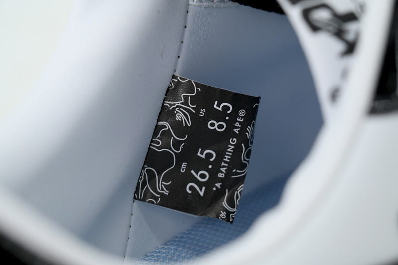 【AD1BP】黑白星 跑量款芭比猿猴低帮板鞋 1L80-191-305 A BATHING APE BAPE Black and White