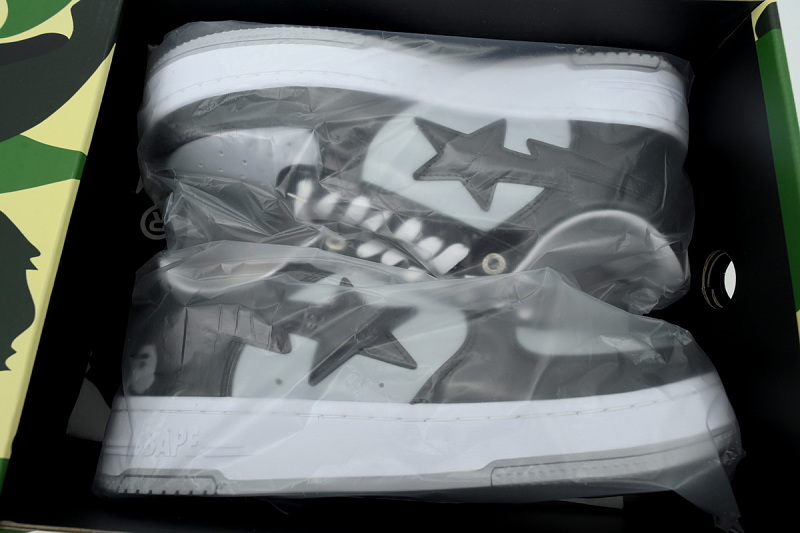 【AD1BP】黑浅灰 跑量款芭比猿猴低帮 OXZ-SHMX30-4911P BATHING APE Black Light Gray
