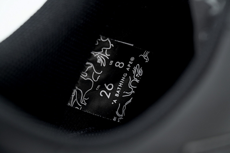 【AD1BP】黑鲨鱼联名 跑量款芭比猿猴低帮板鞋 IG73-191-914 BATHING APE Black Shark Collaboration