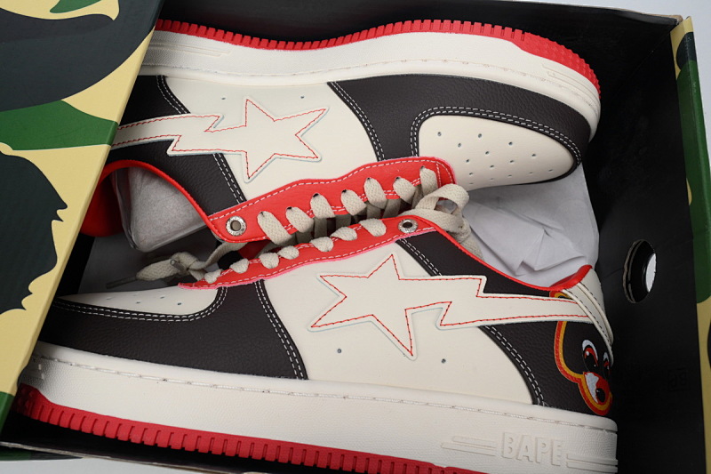 【AD1BP】熊宝宝 跑量款芭比猿猴低帮板鞋 0607FS-001 Kanye West x A BATHING APE BapeSTA