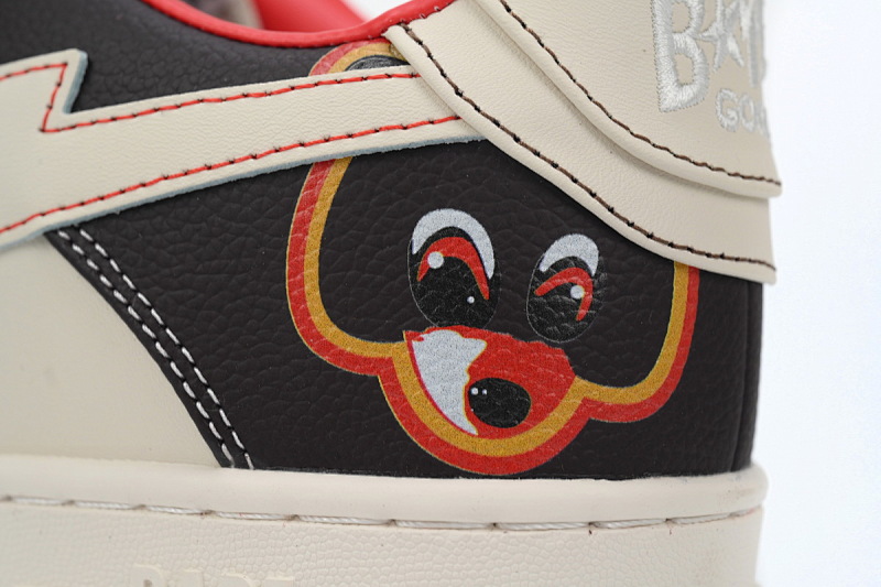 【AD1BP】熊宝宝 跑量款芭比猿猴低帮板鞋 0607FS-001 Kanye West x A BATHING APE BapeSTA