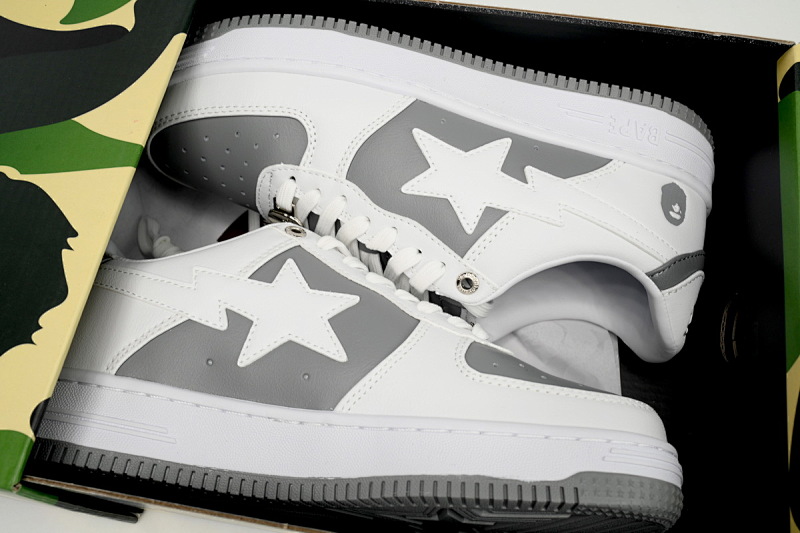 【AD1BP】白灰皮面 跑量款芭比猿猴漫威系列低帮板鞋 OZXSH W291 328 A Bathing Ape Bape Sta Low Grey White