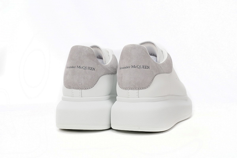 yupoo_299633_f5f3fb50.jpg 【CH1MK】灰绒 麦昆头层皮女神专属夏季小白鞋 Alexander McQueen Sneaker Gray Velvet