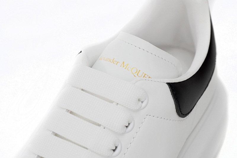 【CH1AP】黑皮 麦昆头层皮女神专属夏季小白鞋 Alexander McQueen Sneaker Black Skin