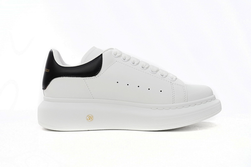 【CH1AP】黑皮 麦昆头层皮女神专属夏季小白鞋 Alexander McQueen Sneaker Black Skin