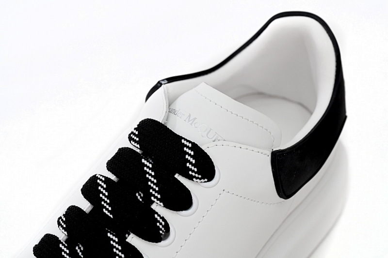 【CH1AP】黑胶 麦昆头层皮女神专属夏季小白鞋 Alexander McQueen Sneaker Vinyl