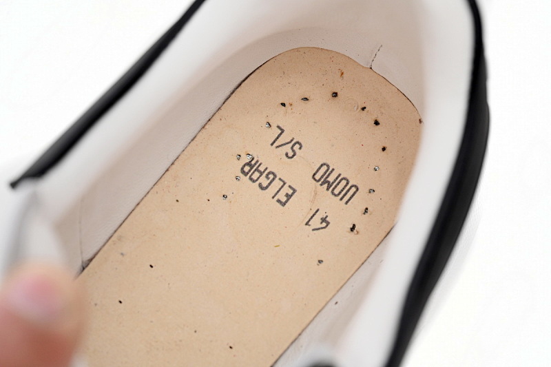 【CH1AP】黑胶 麦昆头层皮女神专属夏季小白鞋 Alexander McQueen Sneaker Vinyl