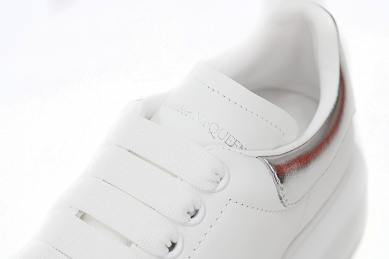 【CH1AP】银尾 麦昆头层皮女神专属夏季小白鞋 Alexander McQueen Sneaker Silver Tail