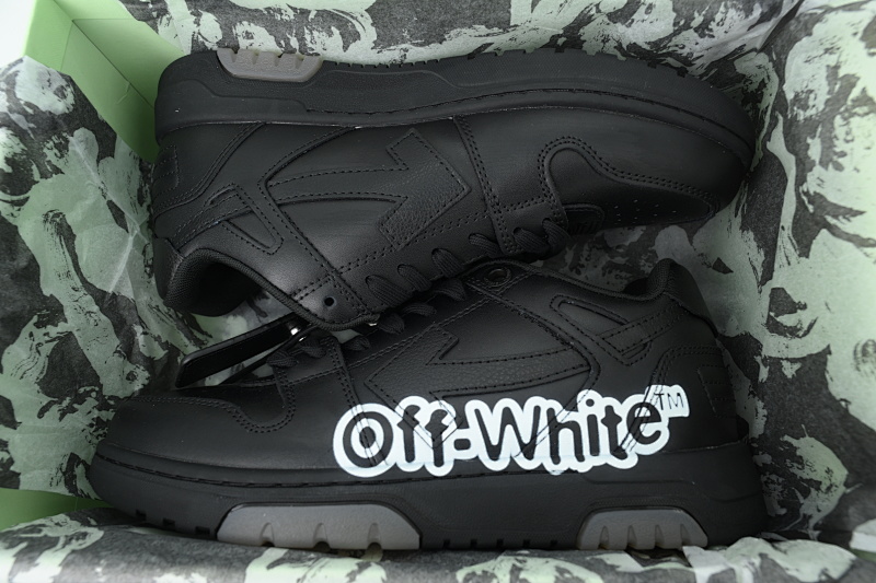 【CP0MI】黑色印花 OFFWHITE低帮运动鞋 OMIA189S 22LEA004 1001 FF-WHITE Out Of  Black Print