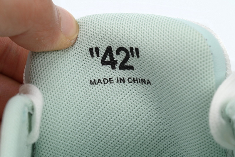 【CP0MI】浅绿白-52 OFFWHITE低帮运动鞋 OWIA259F 22LEA00 10151 FF-WHITE Out Of Light Green White