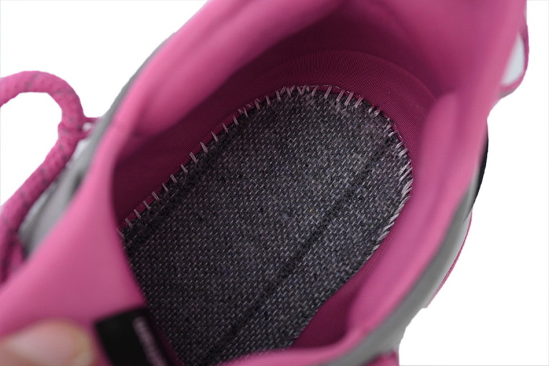 【DA3LJ】灰粉-86 盟可睐 户外运动着山系 I209B4 M000 80 M3457P94 Moncler Grey Pink