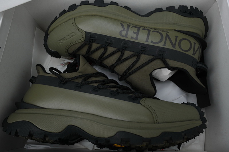 【DA3LJ】橄榄绿-84 盟可睐 户外运动着山系 J109A4 M000 90 M3457241 Moncler Olive Green