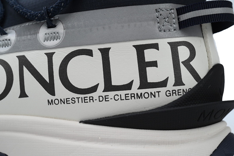 【DA3LJ】白蓝红-82 盟可睐 户外运动着山系 I209A4 M002 40 M3457P70 Moncler White Blue Red
