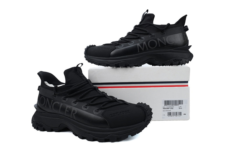 【DA3LJ】碳黑-80 盟可睐 户外运动着山系 I209A4 M002 40 M3457999 Moncler Black