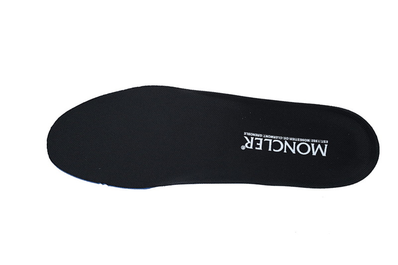 【DA3LJ】碳黑-80 盟可睐 户外运动着山系 I209A4 M002 40 M3457999 Moncler Black