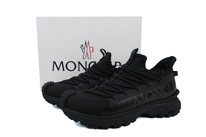 【DA3LJ】碳黑-80 盟可睐 户外运动着山系 I209A4 M002 40 M3457999 Moncler Black