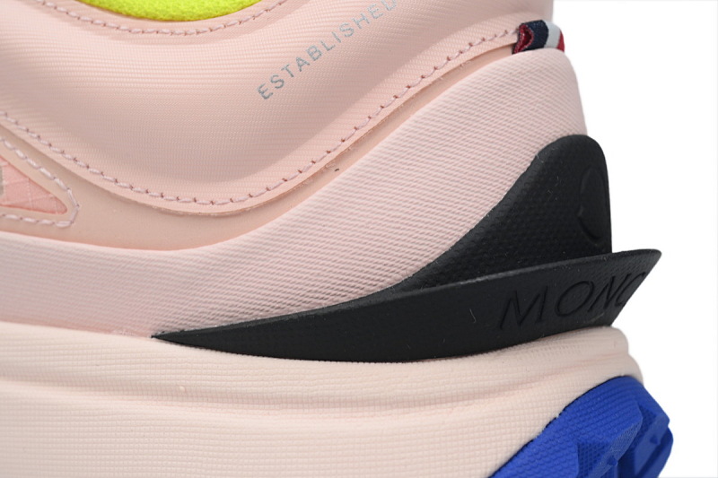 【DA3LJ】浅粉-64 盟可睐 户外运动着山系 I109B4 M002 10 M280850N Moncler Light Pink