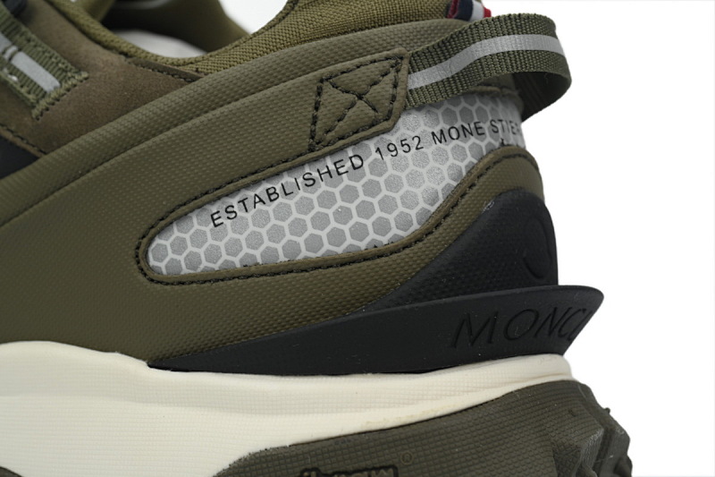 【DA3LJ】深绿-40 盟可睐 户外运动着山系 J109A4 M00110 M4248241 Moncler Dark green