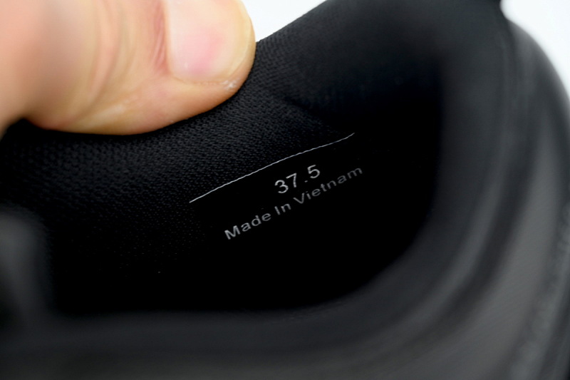【DA3LJ】全黑网纱-61  盟可睐 户外运动着山系 I109A 4M00130 M2808 Moncler Trailgrip Leather Black All Black Mesh