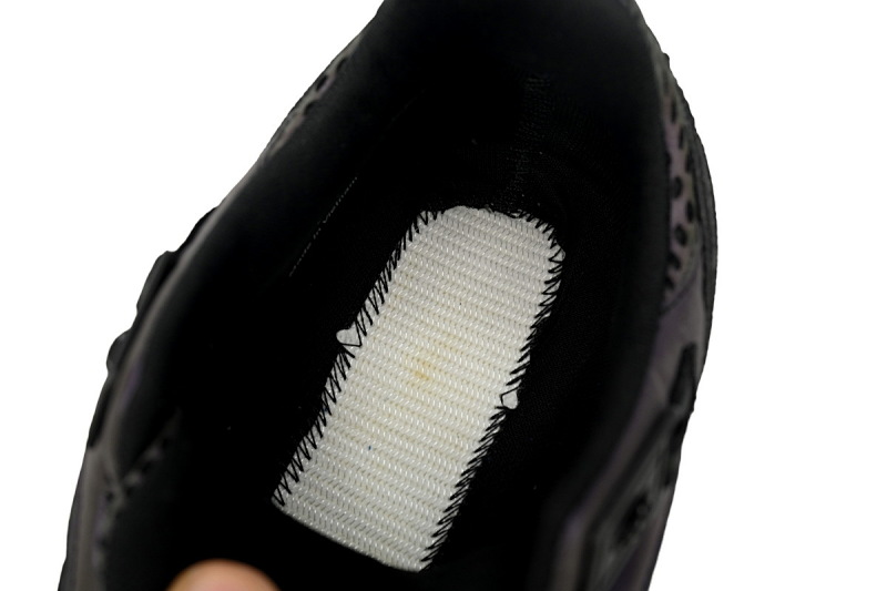 【DA3LJ】变色龙-33 盟可睐 户外运动着山系 J109B 4M001 60M4 Moncler Trailgrip Leather Black Chameleon