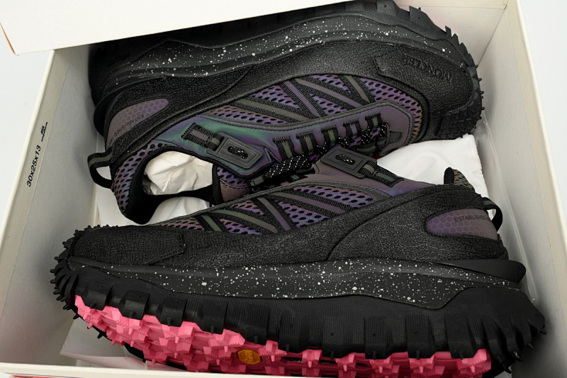 【DA3LJ】变色龙-33 盟可睐 户外运动着山系 J109B 4M001 60M4 Moncler Trailgrip Leather Black Chameleon