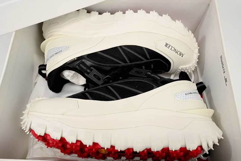 【DA3LJ】皮面黑白-38 盟可睐 户外运动着山系 I209B 4M00230 M2058 Moncler Trailgrip  Leather Black And White