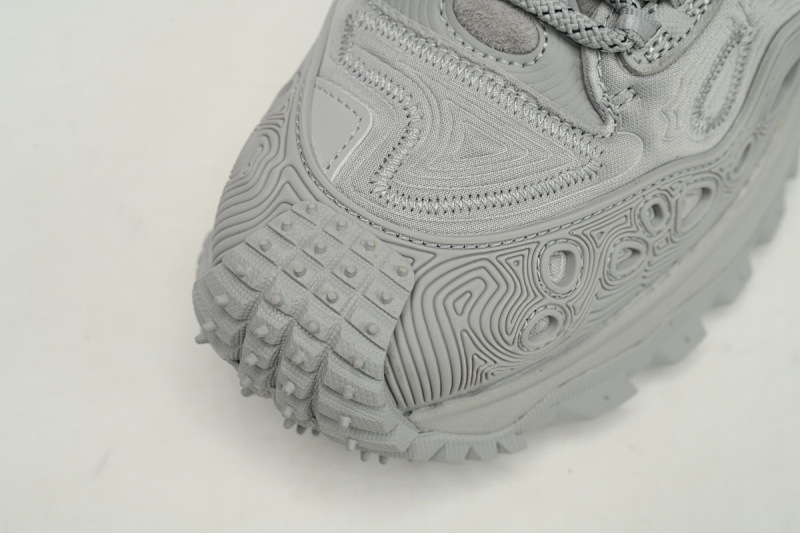 【DA3LJ】蚂蚁白-26 盟可睐 户外运动着山系 I209B 4M00230 M2962 Moncler Trailgrip Fluorescent Black Anthill