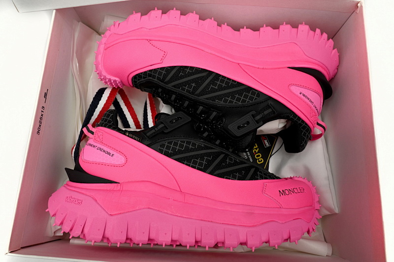 【DA3LJ】黑粉-19 盟可睐 户外运动着山系 I209A 4M00230 M2058 Moncler Trailgrip Fluorescent Black Black Powder