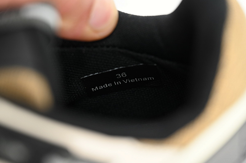 【DA3LJ】灰白色-3 盟可睐 户外运动着山系 I109A4 M00260 M2671 Moncler Trailgrip Grey