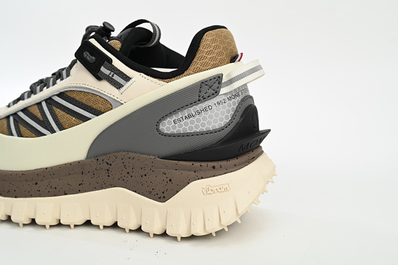 【DA3LJ】灰白色-3 盟可睐 户外运动着山系 I109A4 M00260 M2671 Moncler Trailgrip Grey