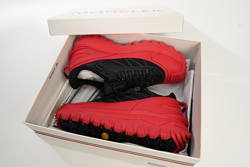 【DA3LJ】黑红色-5 盟可睐 户外运动着山系 H209B4M 00120 M2058 P49 Moncler Trailgrip Black Red
