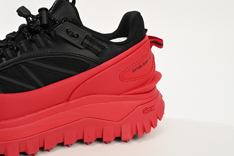 【DA3LJ】黑红色-5 盟可睐 户外运动着山系 H209B4M 00120 M2058 P49 Moncler Trailgrip Black Red