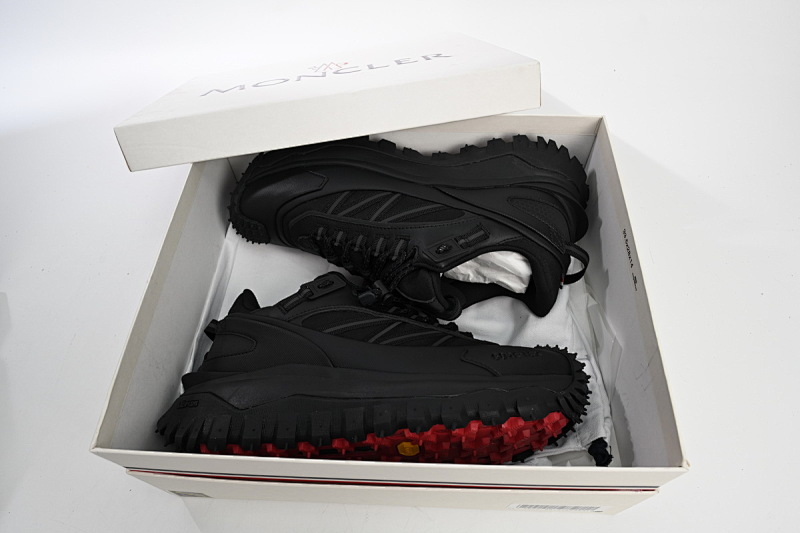 【DA3LJ】全黑-2 盟可睐 户外运动着山系 H2098 4M00120 M2058 999   Moncler  Trailgrip GTX  Black